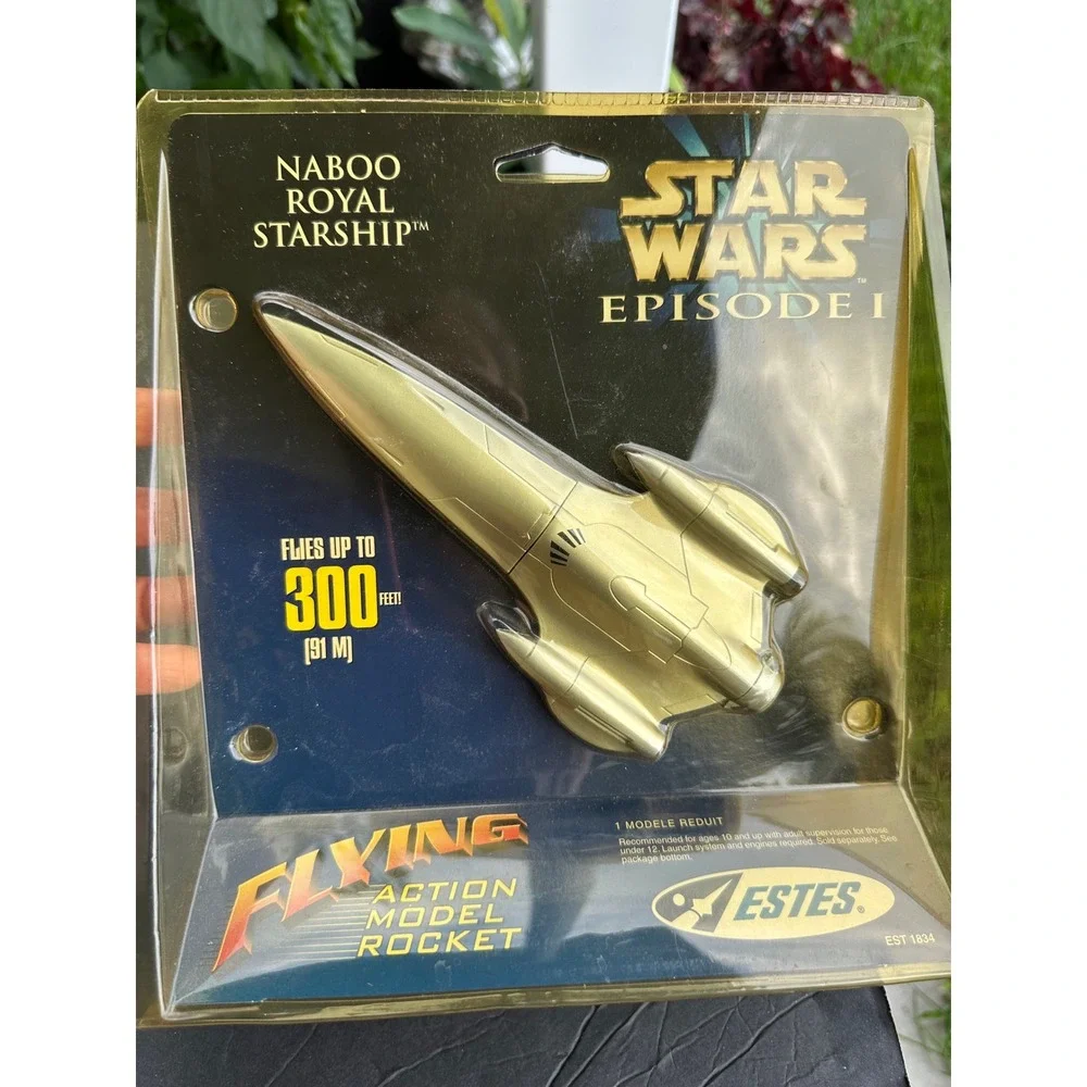 Estes Star Wars Episode I Naboo Royal Starship Flying Action Model Rocket 1834